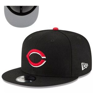 Cincinnati Reds 9FIFTY Adjustable Sna -Back New Era Cap - Black